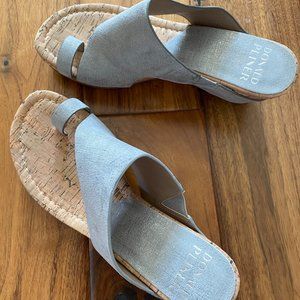 Donald Pliner Gyer Sandals 7.5 in silver
